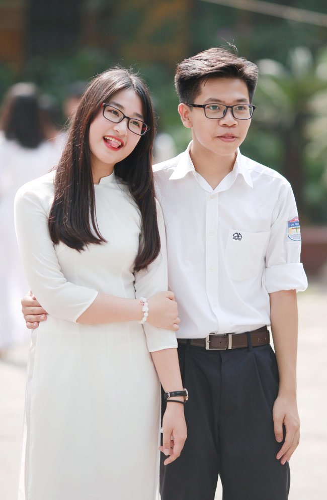 Nữ sinh Chu Văn An rạng rỡ ngày bế giảng