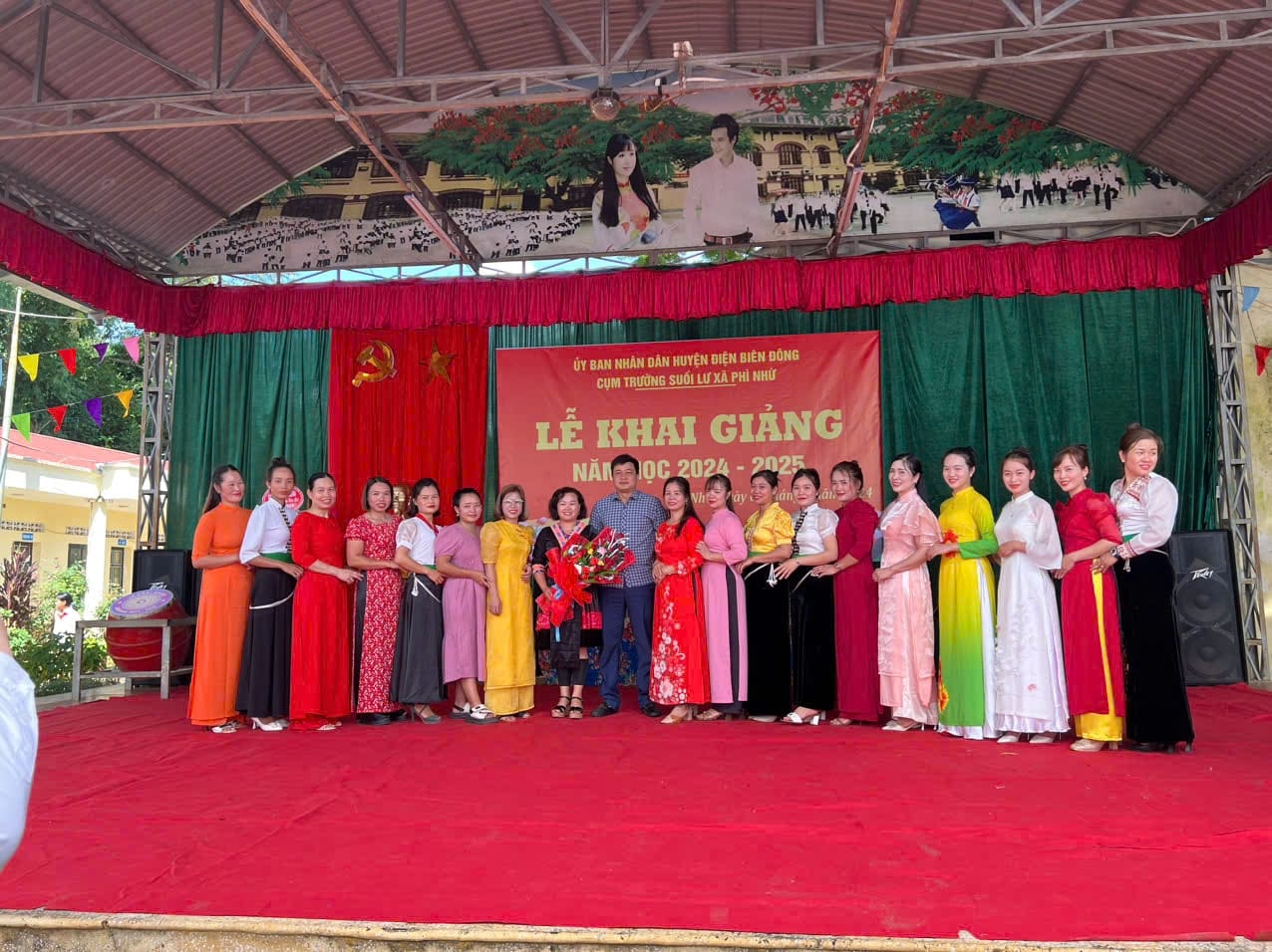 Khai giảng năm học mới